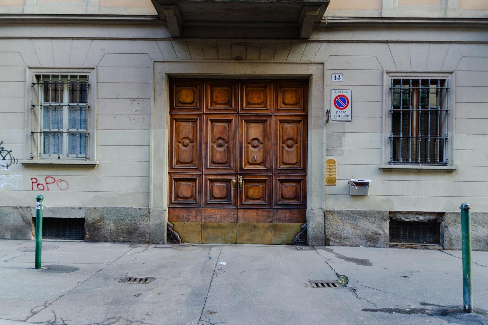 Apartamento La Casa Del Valentino Turín Exterior foto